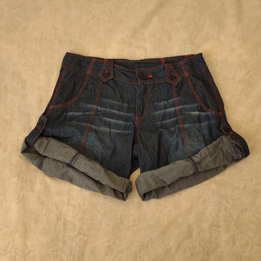 NWT Roper Women's Roll Cuff Shorts